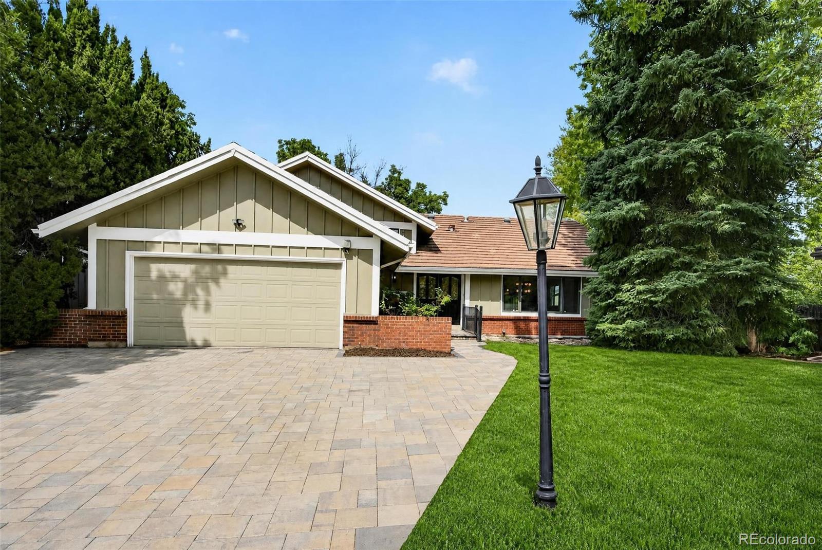 6309 S Monaco Court — photo