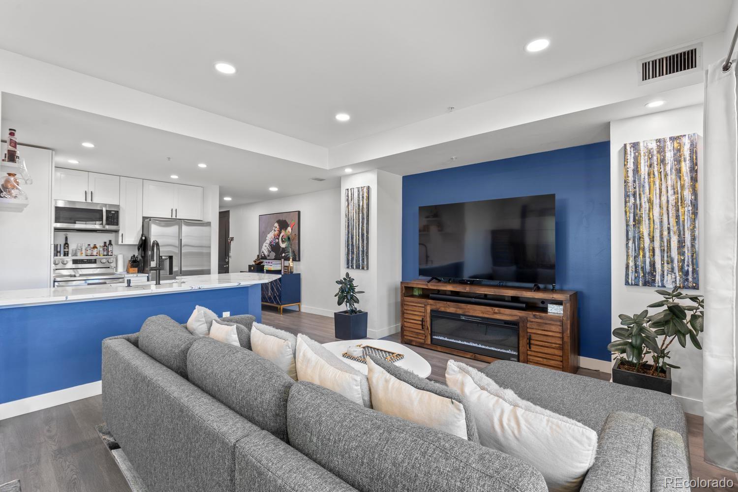 925 N Lincoln Street Unit 3F — photo