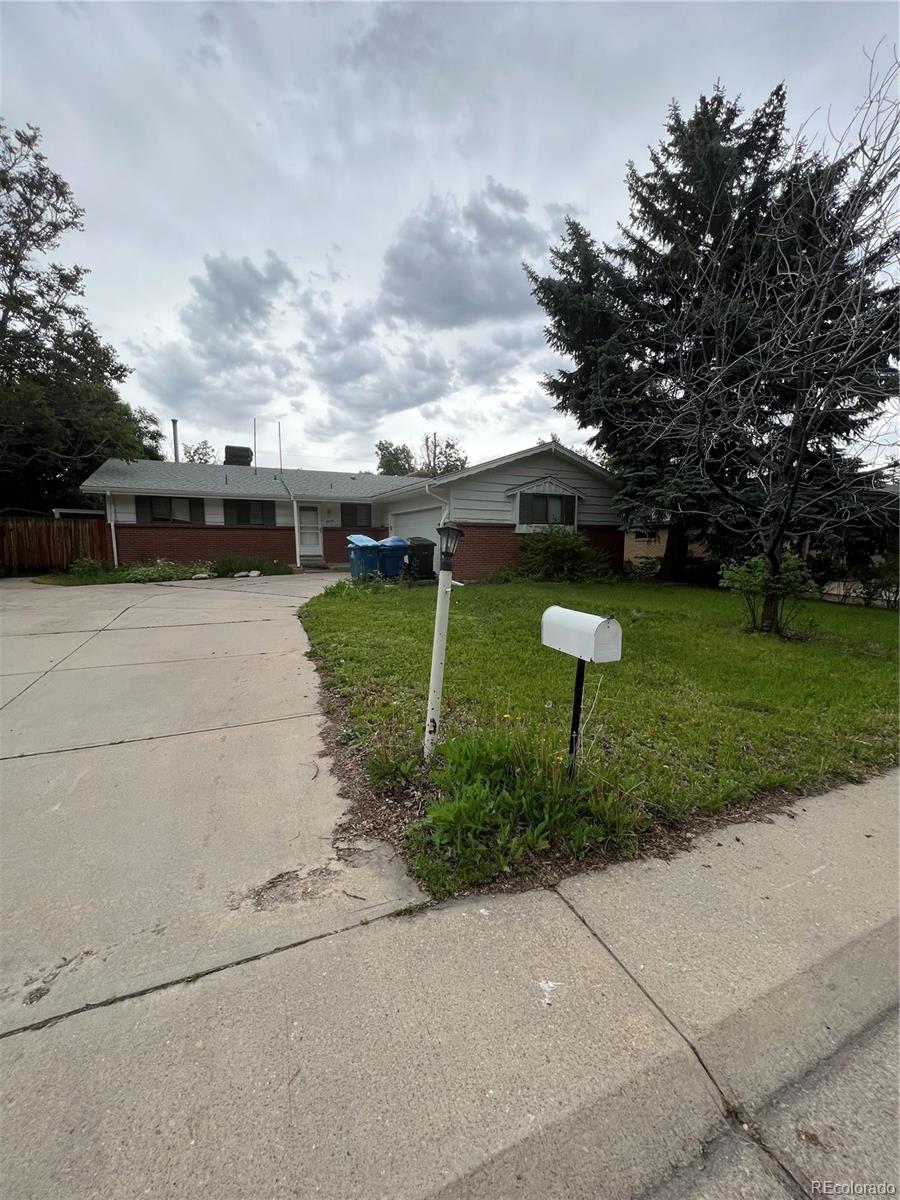 8536 Eaton Street — photo