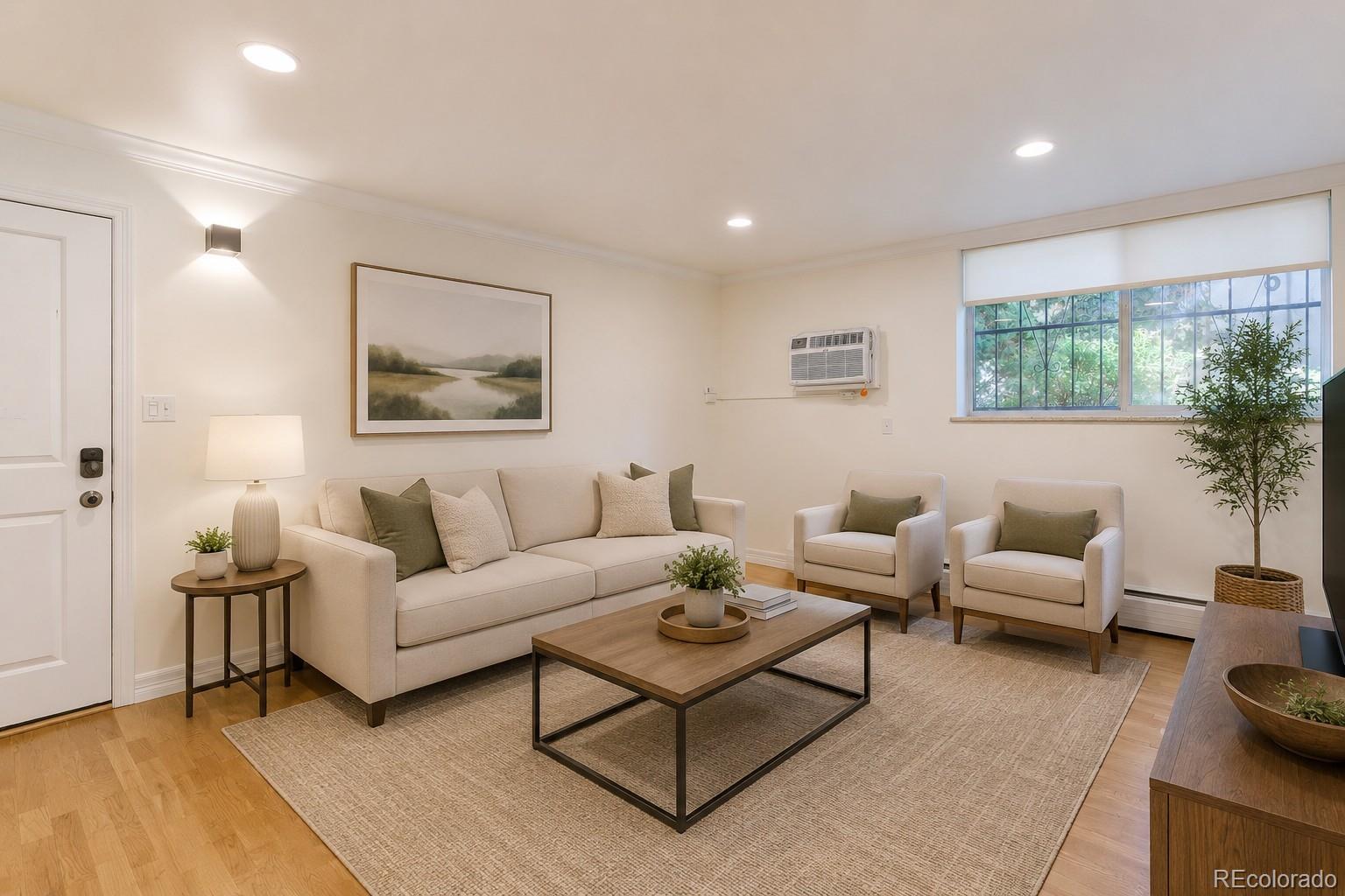 1330 Race Street Unit 4 — photo