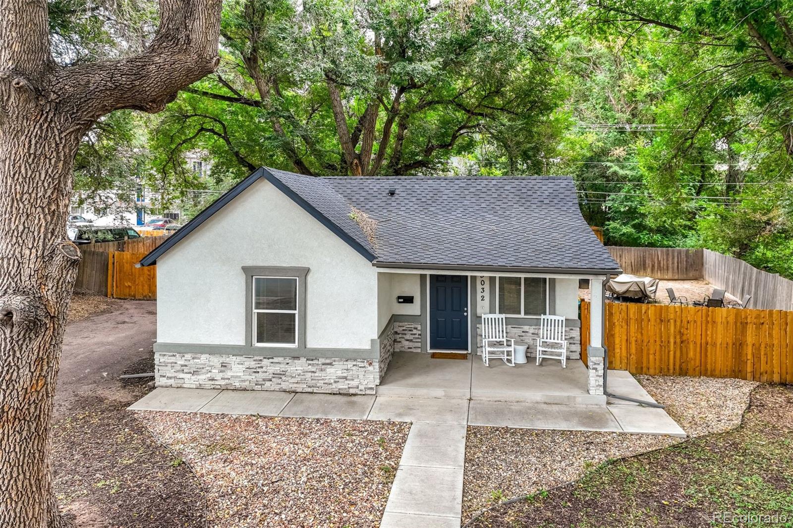 3032 W Pikes Peak Avenue — photo