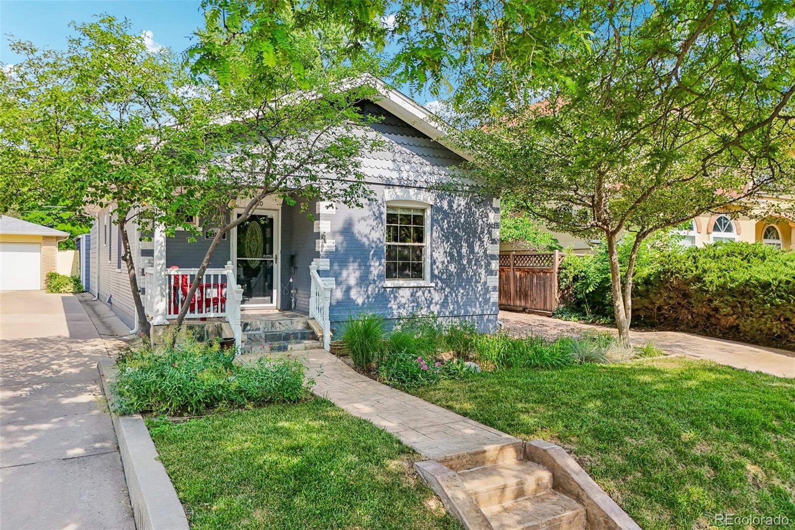 2520 Fairfax Street — photo