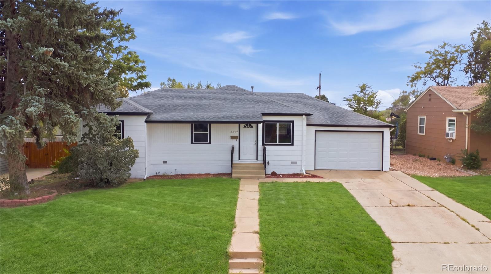 2240 Hoyt Drive — photo