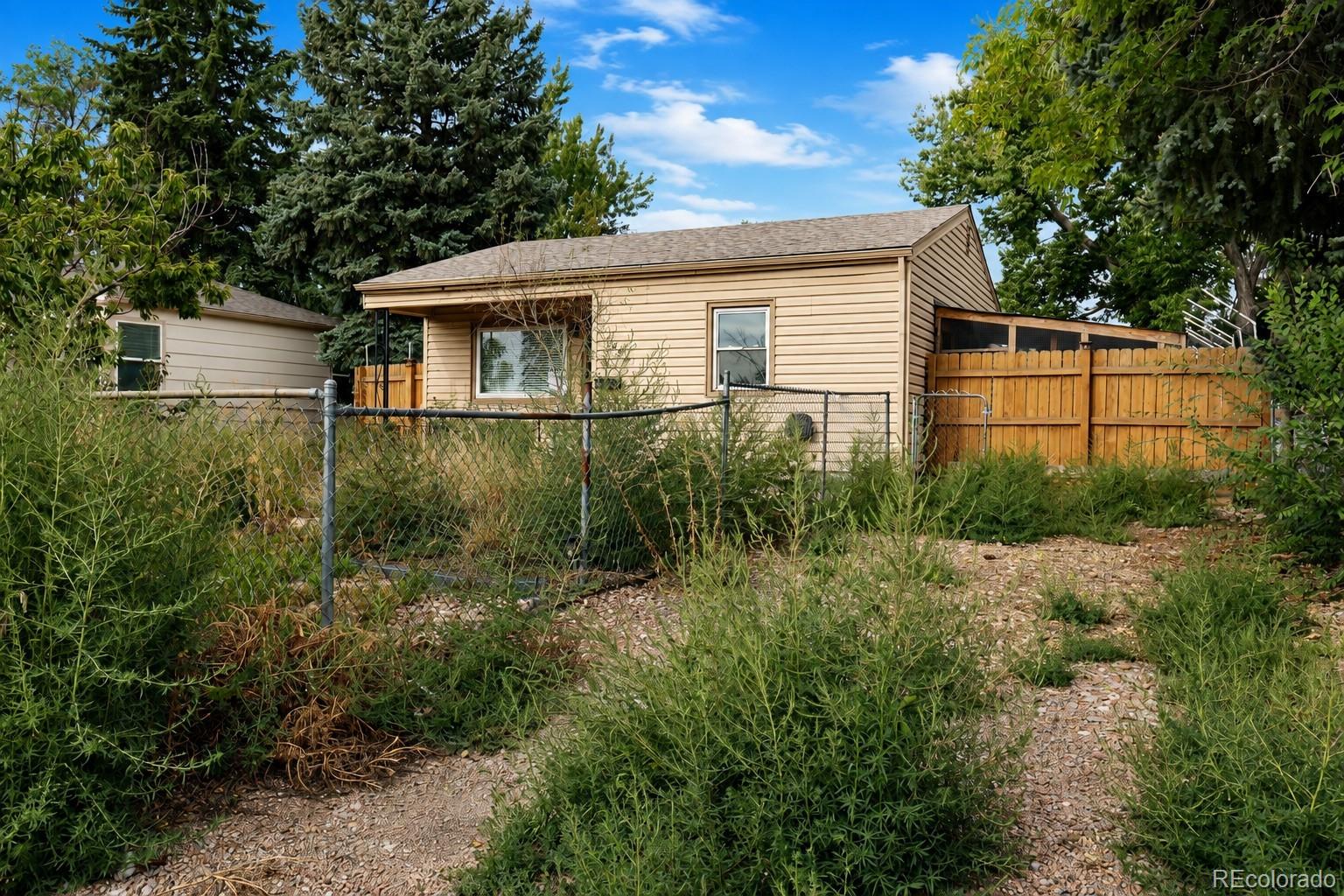 807 S Vrain Street — photo