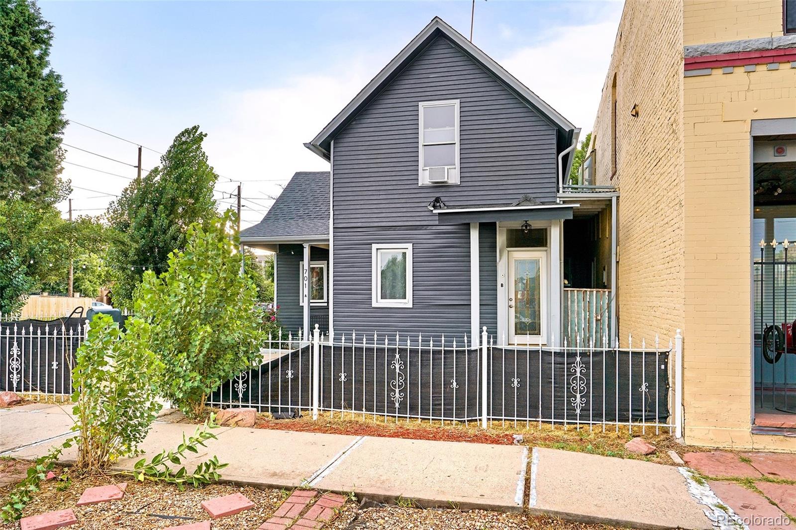 701 Galapago Street — photo
