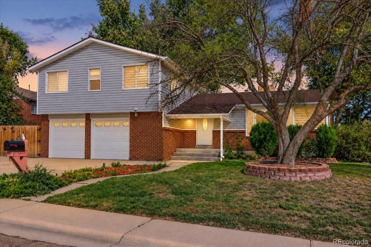 7047 W 62nd Place — photo