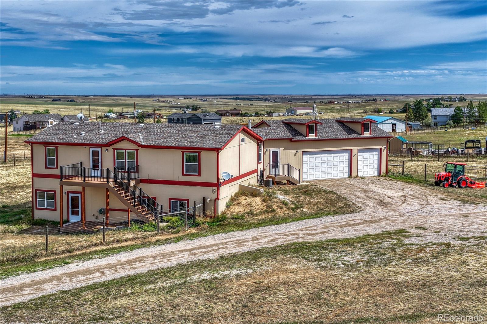 44541 Overland Trail — photo