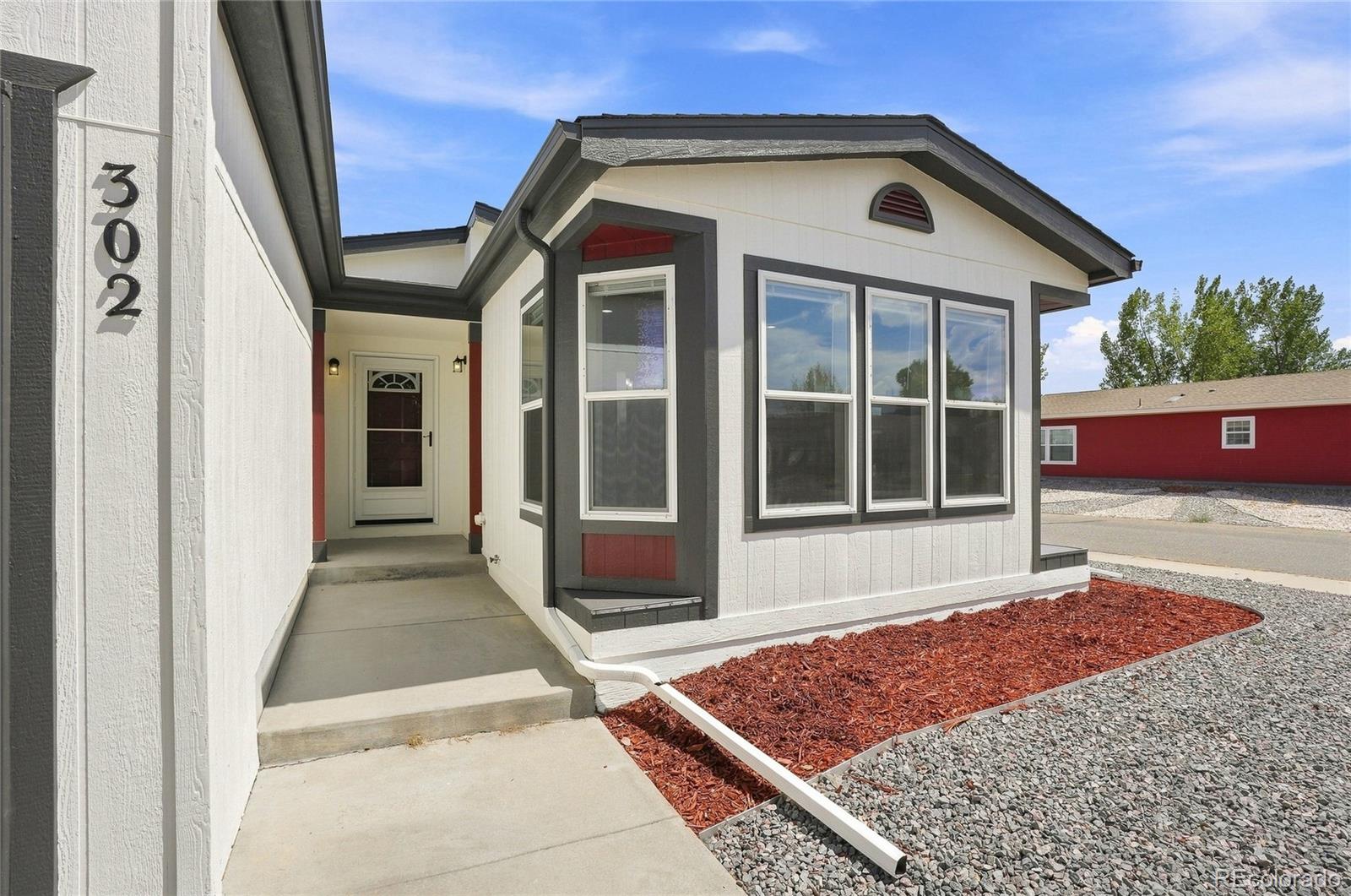 302 Apache Place, Lochbuie, CO 80603 — photo 2