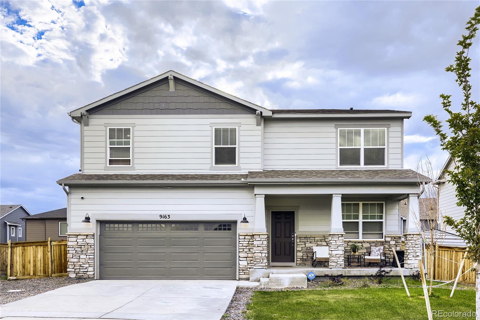 9163 Richfield Street — photo