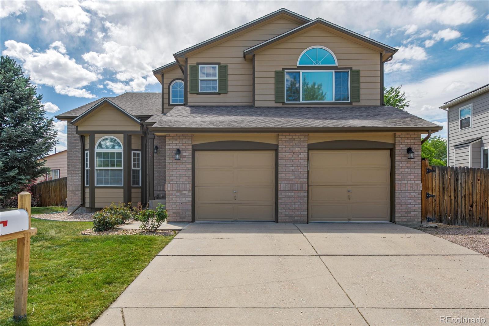2911 N Princess Circle — photo