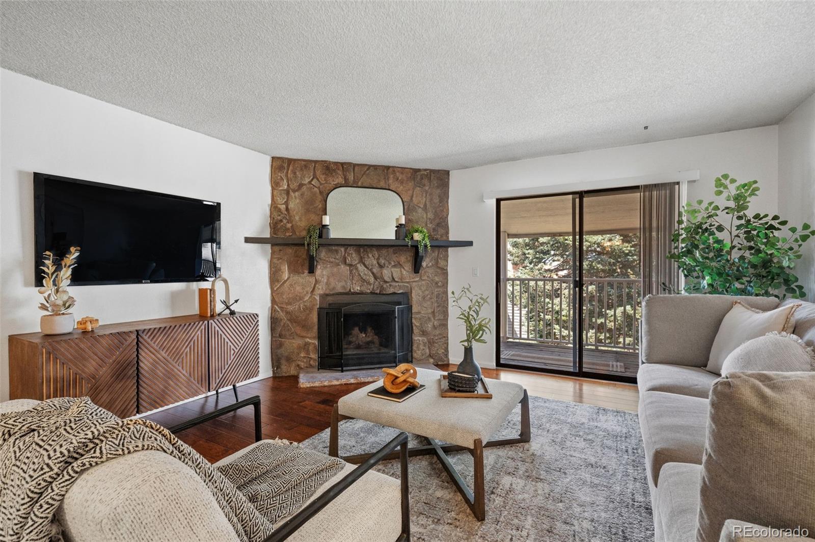 943 S Zeno Way 207 — photo