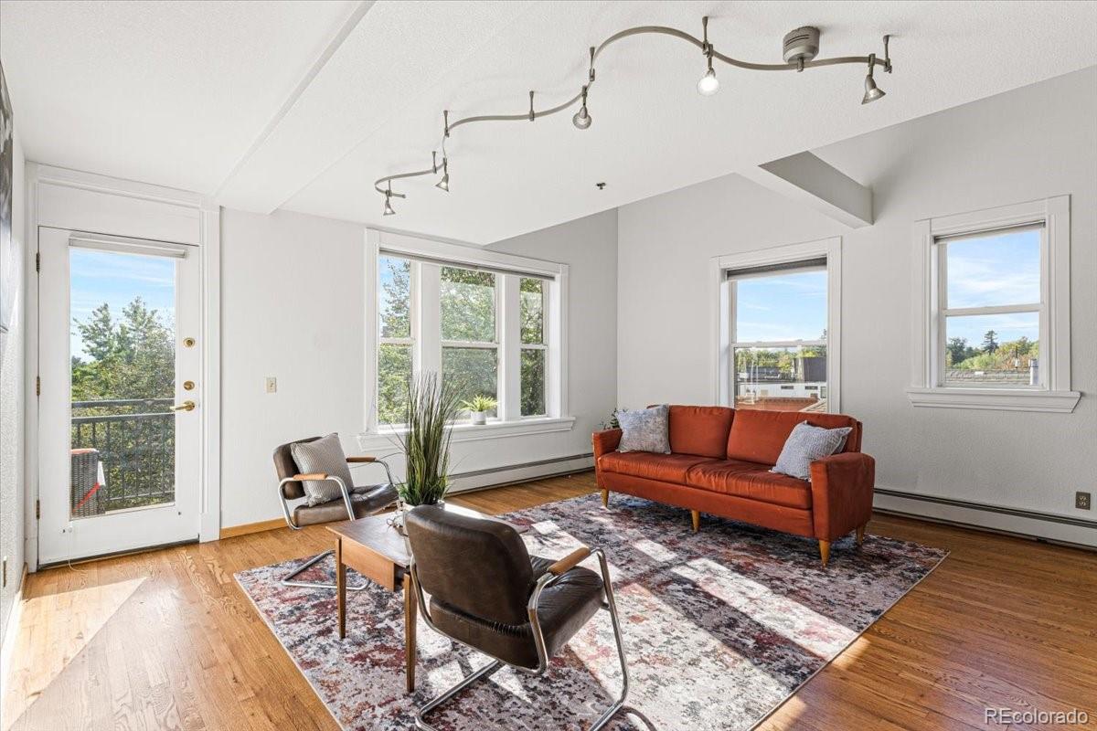 3249 W Fairview Place Unit 217 — photo