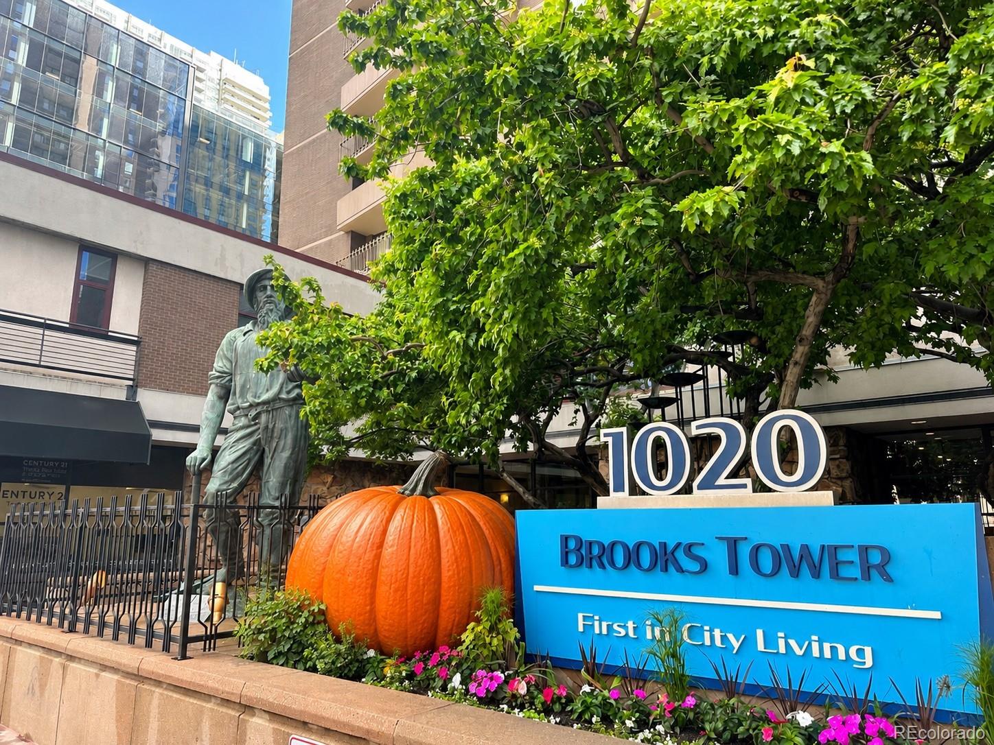 1020 15th Street Unit 15J — photo