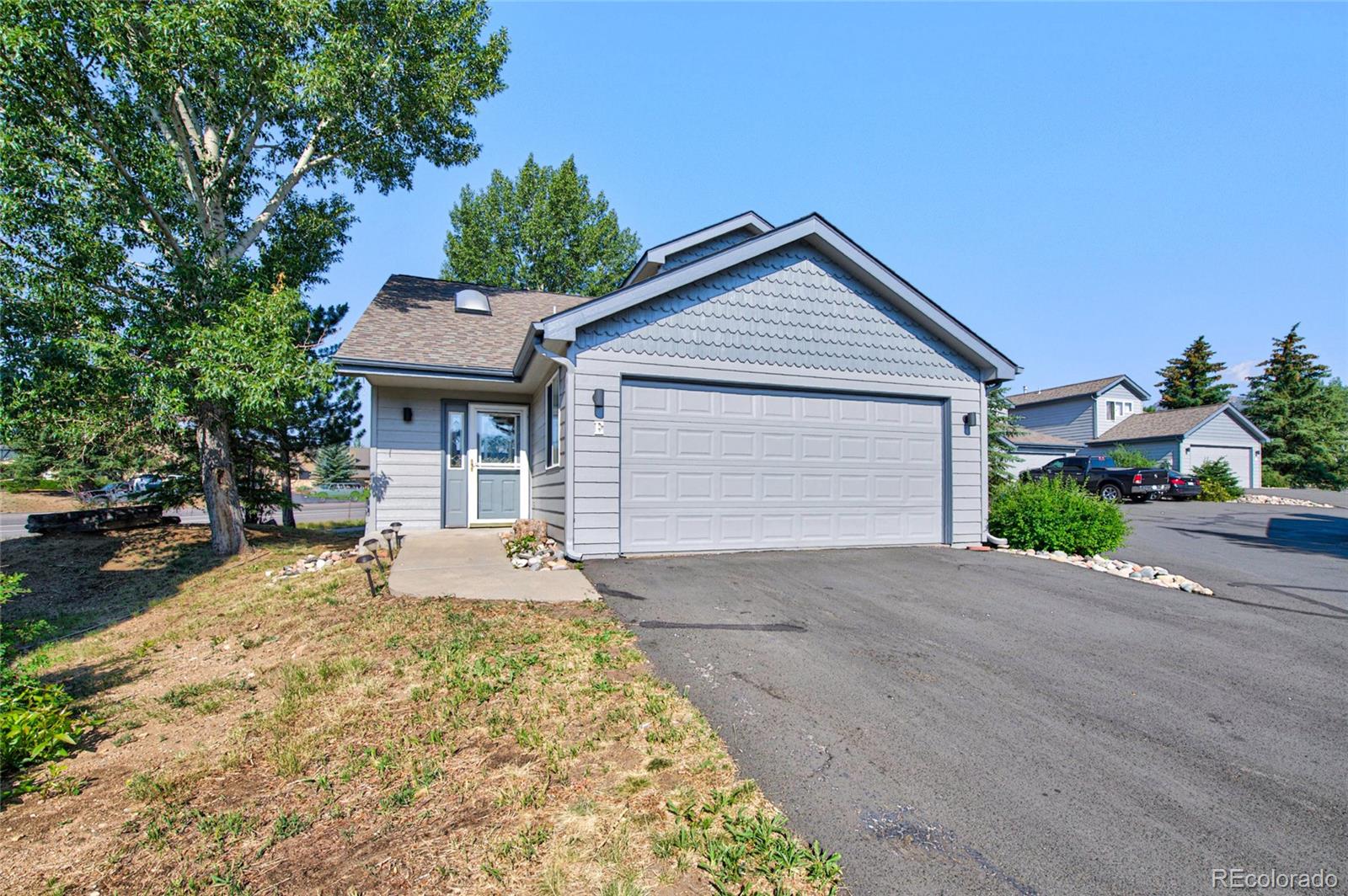 1550 Raven Circle E — photo