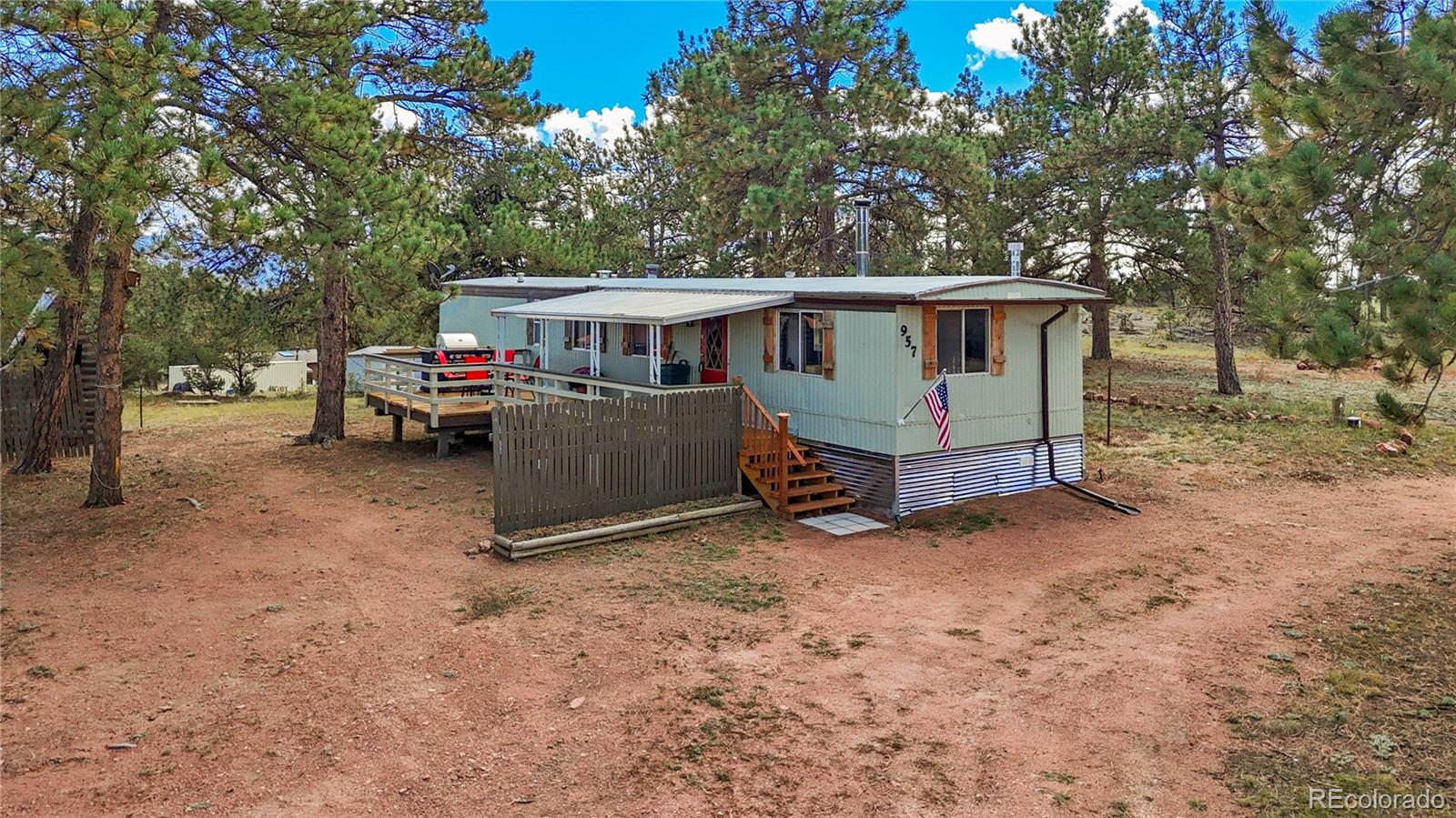 957 Arapahoe Drive — photo