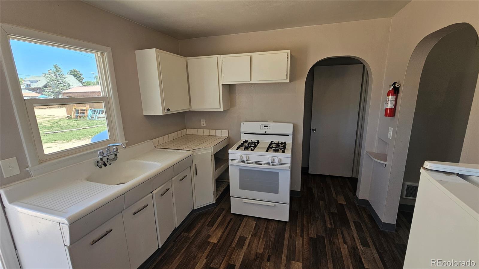 351 E 2nd Street, Akron, CO 80720 — photo 2