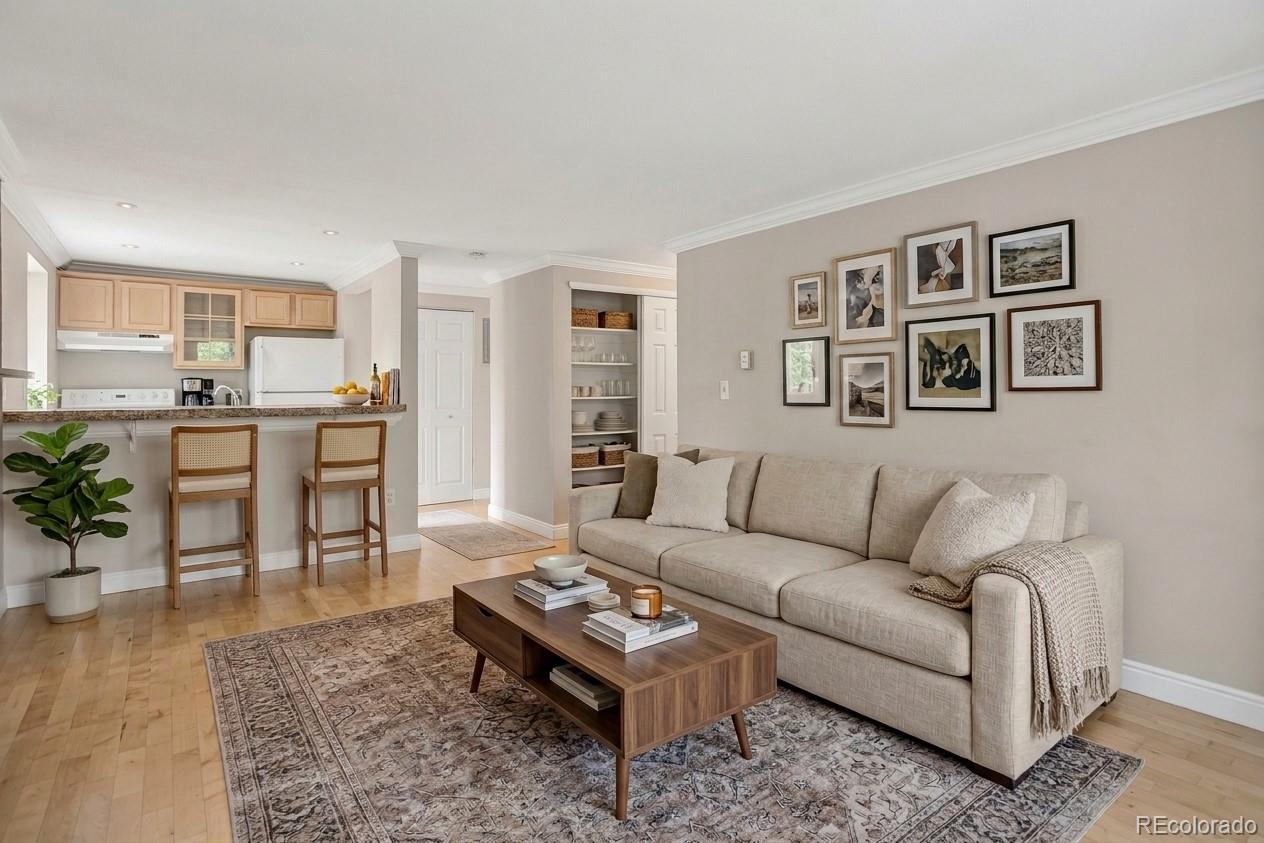 1125 N Washington Street Unit 201 — photo