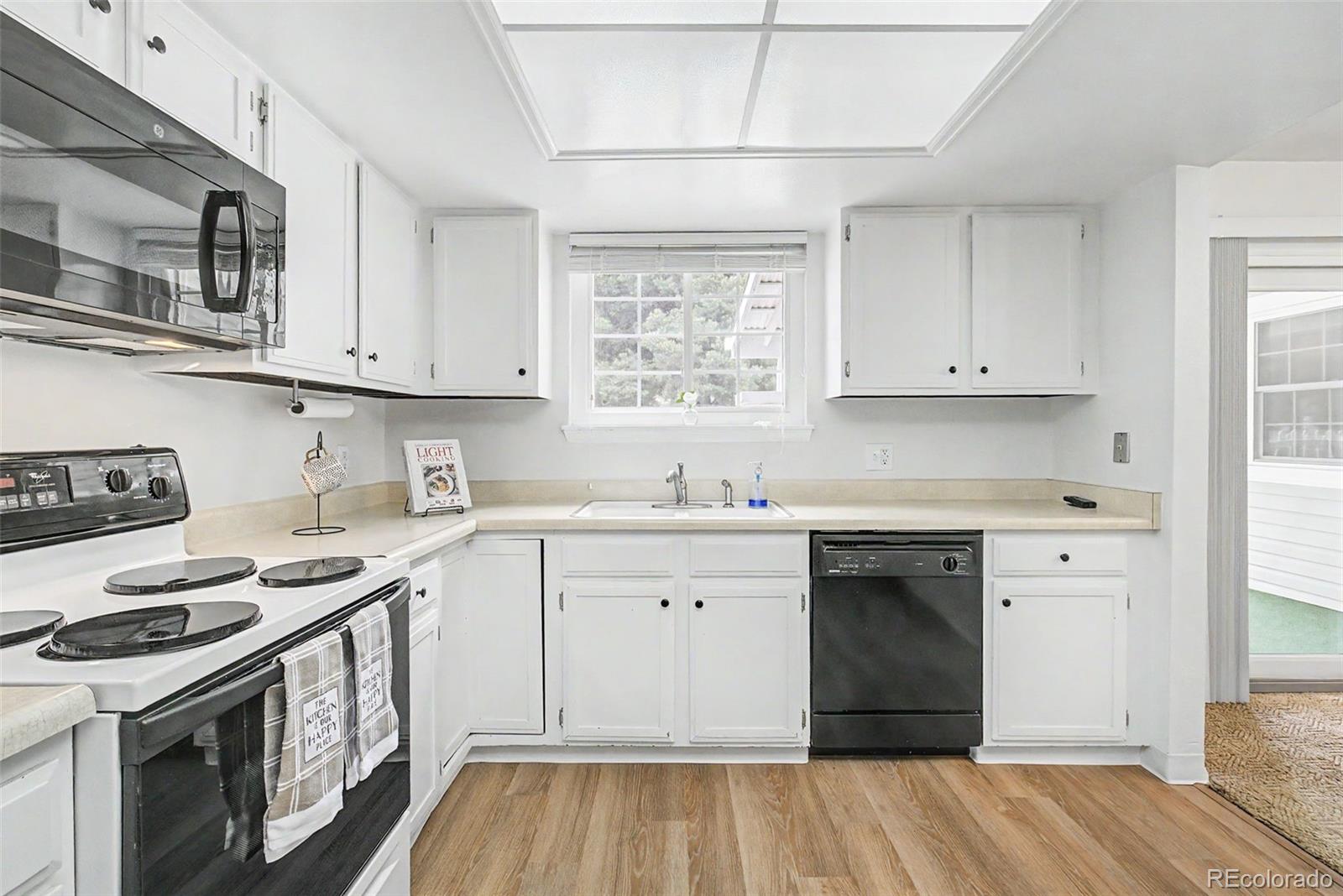 14233 E Marina Drive — photo