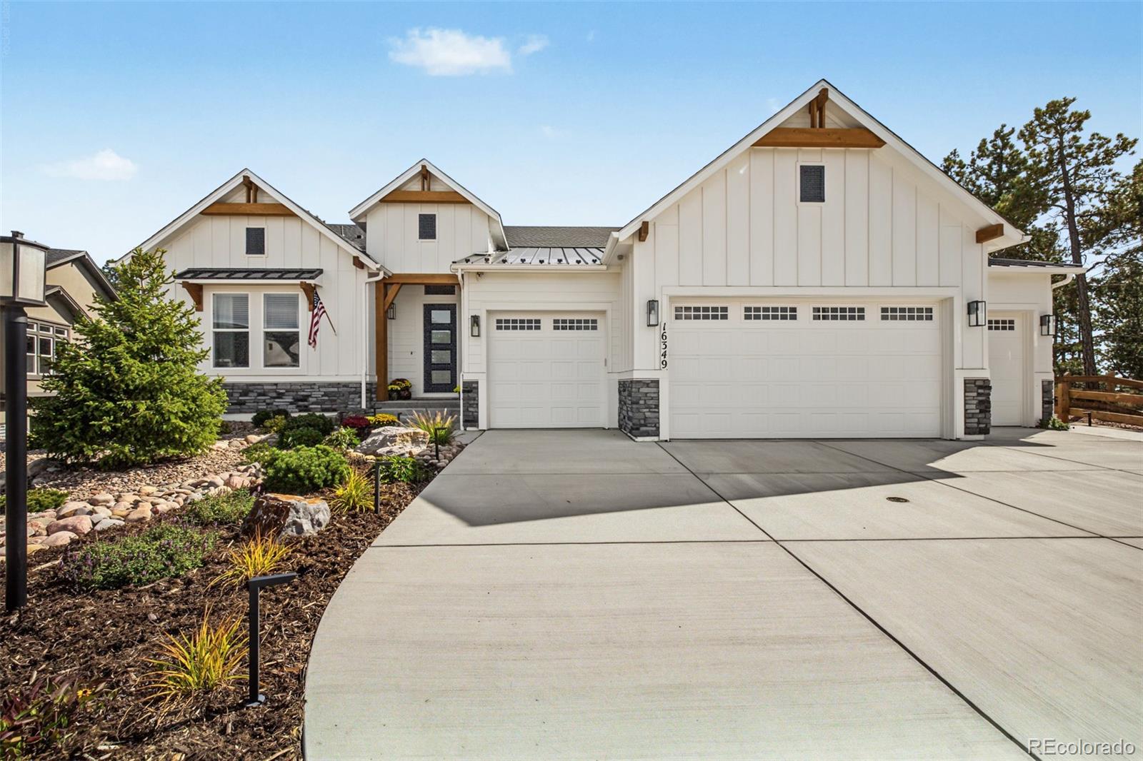 16349 Treetop Glory Court — photo