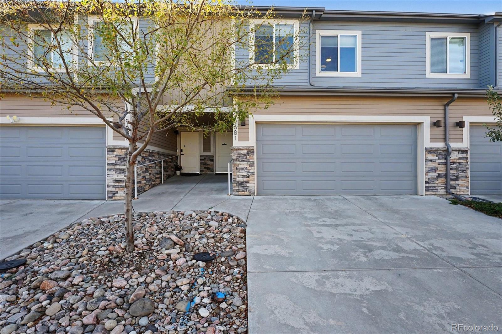 9681 E Idaho Place — photo