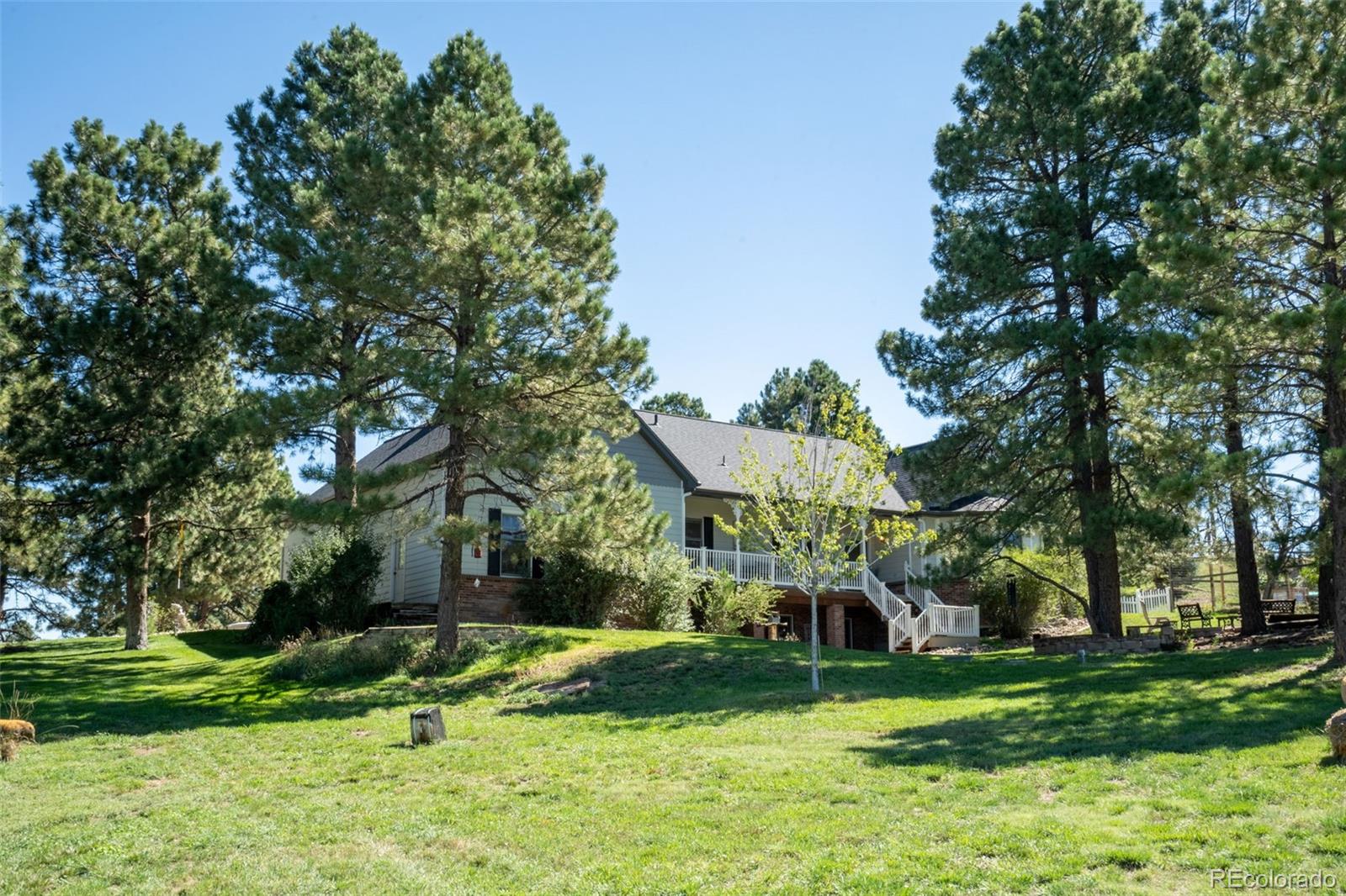 9238 Piney Creek Road — photo