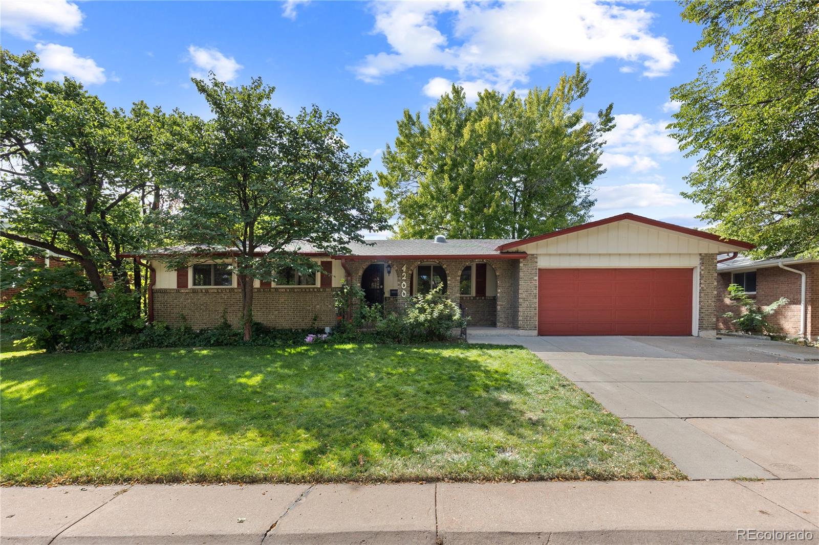 4200 W Stanford Avenue — photo