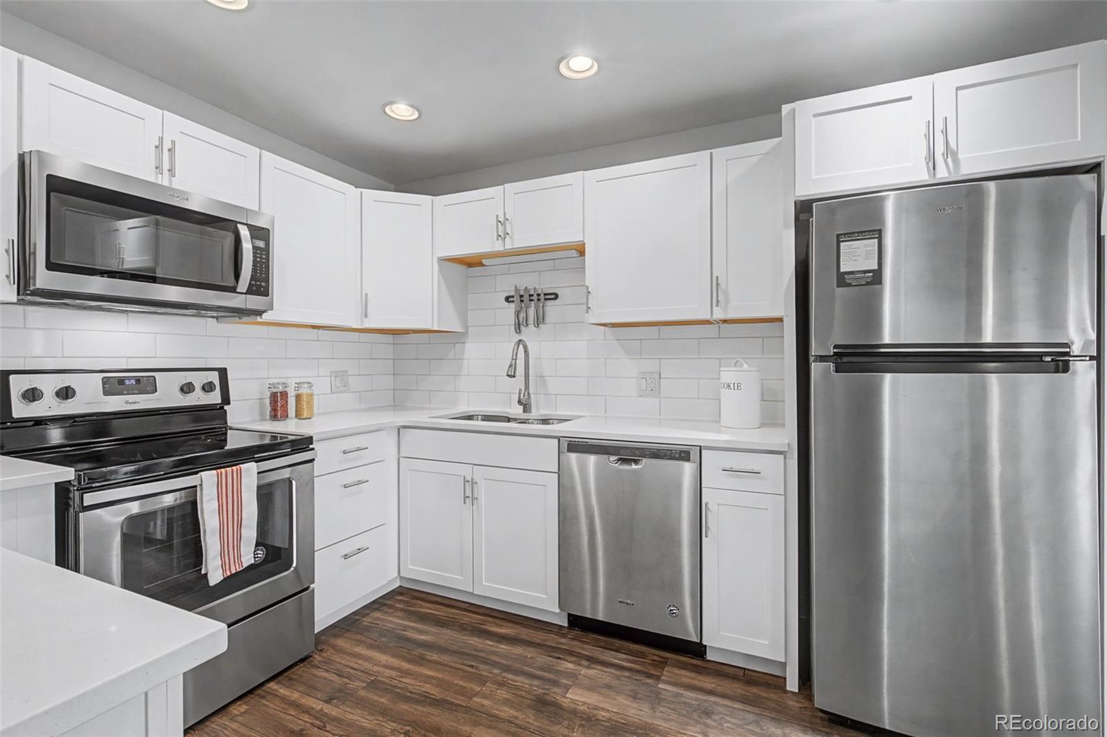3082 S Wheeling Way 404 — photo