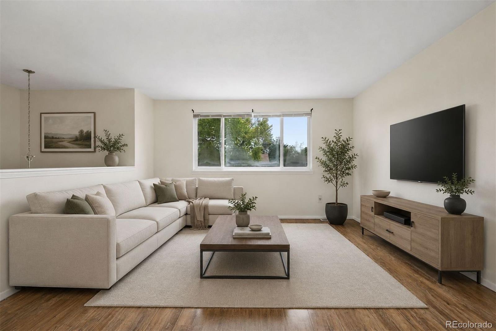 1431 S King Court — photo