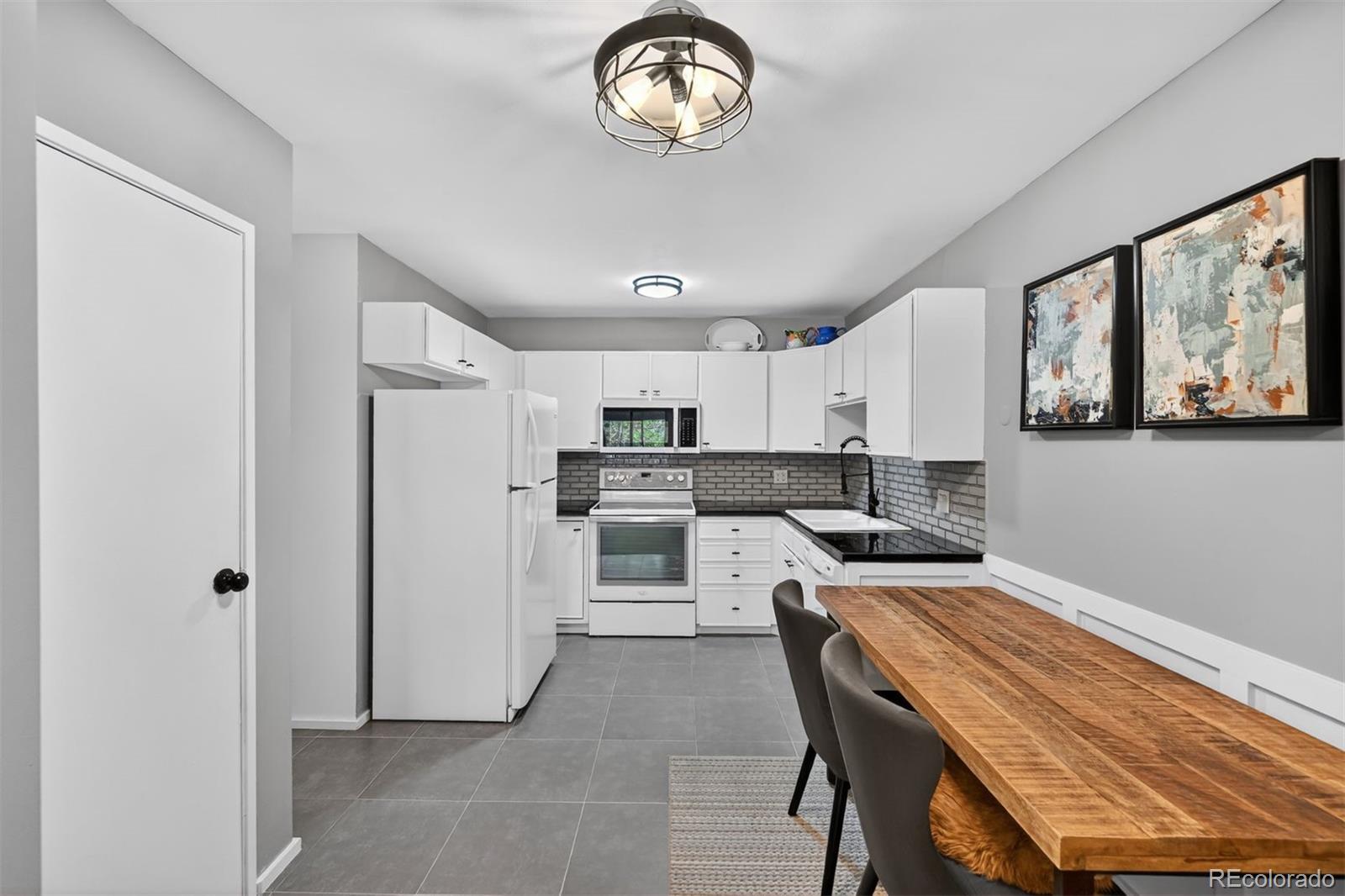 3184 S Heather Gardens Way 408 — photo