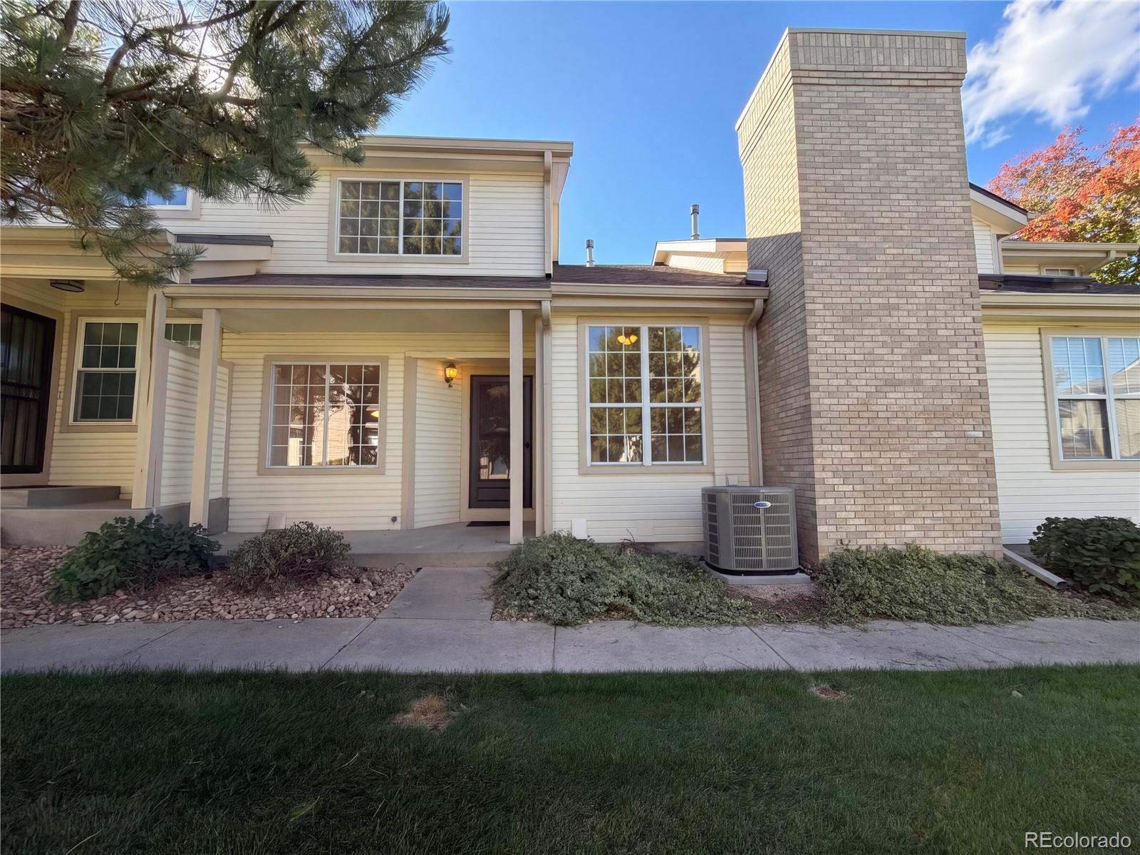 2064 S Xenia Way Unit 68 — photo