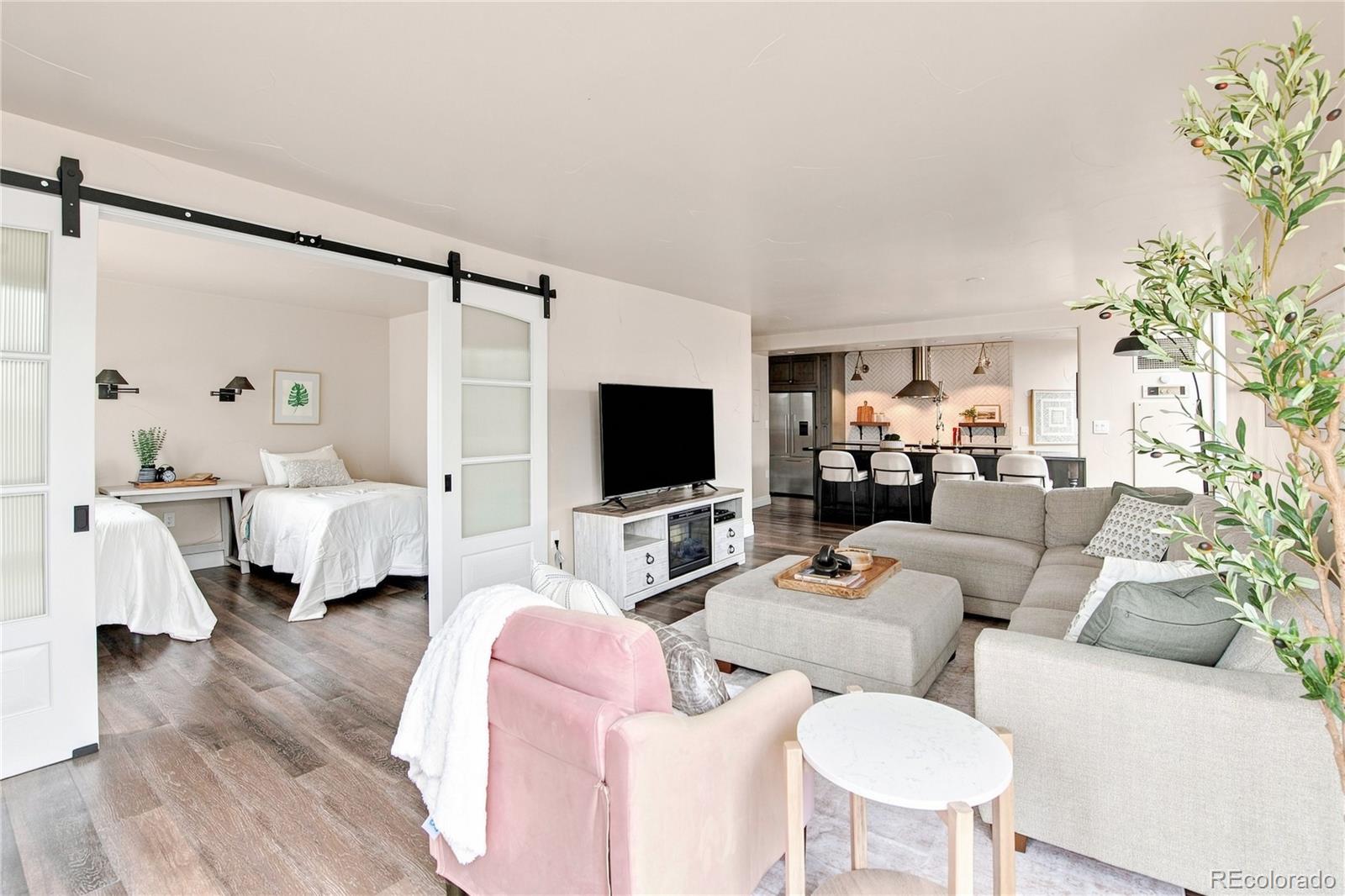 1625 Larimer Street Unit 1705 — photo