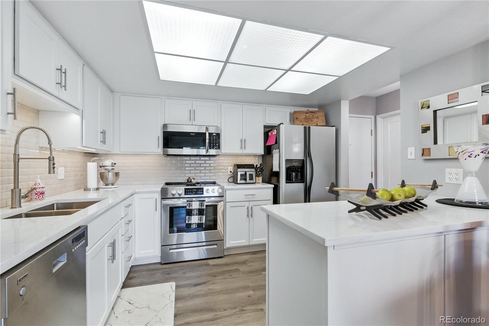 13850 E Marina Drive 404 — photo