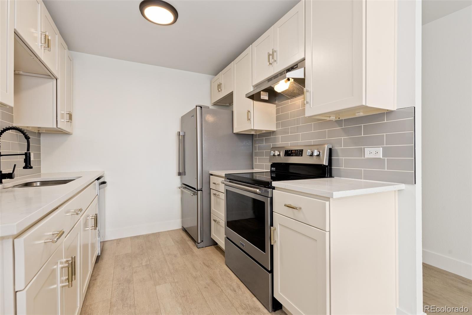 550 E 12 Th Avenue Unit 1905 — photo
