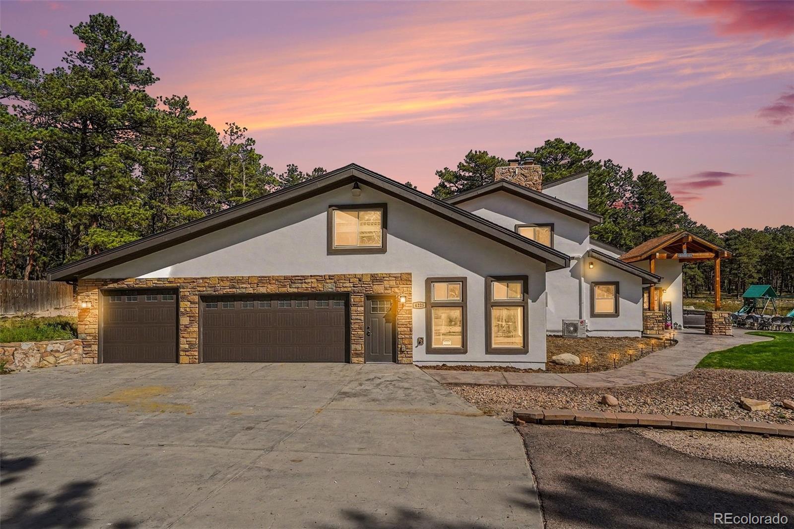 4225 Walker Vista Heights — photo