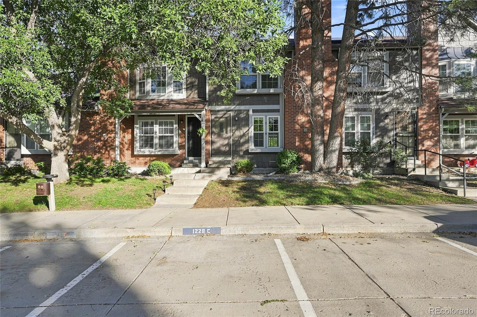 1228 S Flower Circle C — photo