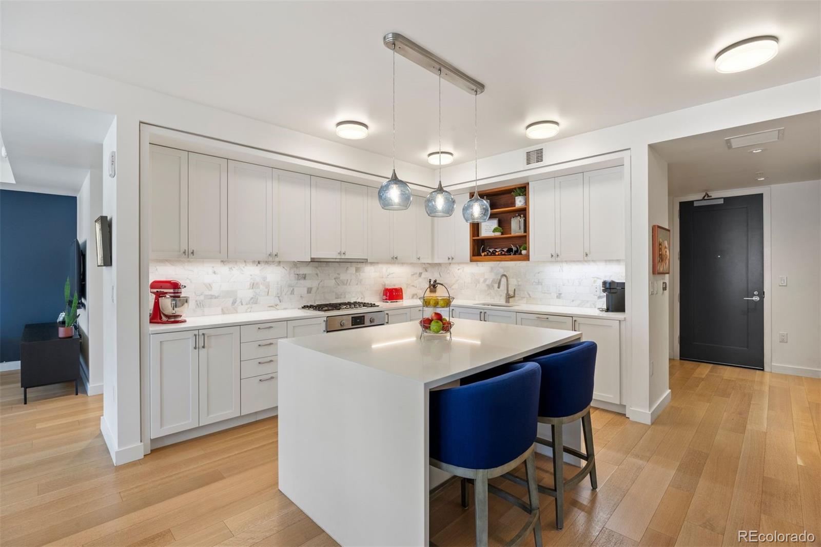 1750 Wewatta Street 1009 — photo