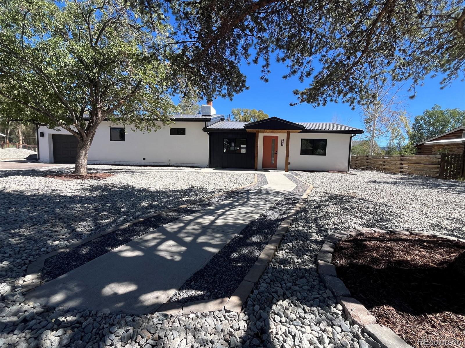 149 S Sangre De Cristo Avenue — photo
