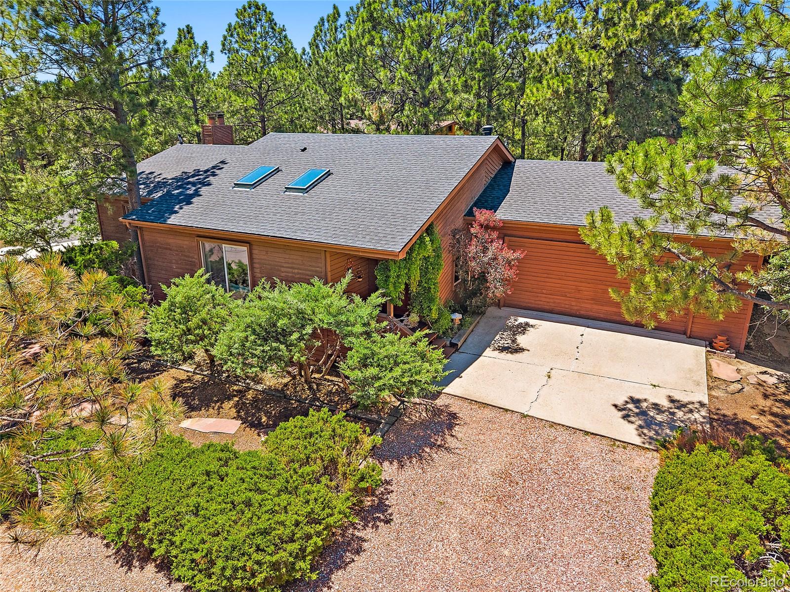 6030 Castlewood Lane — photo