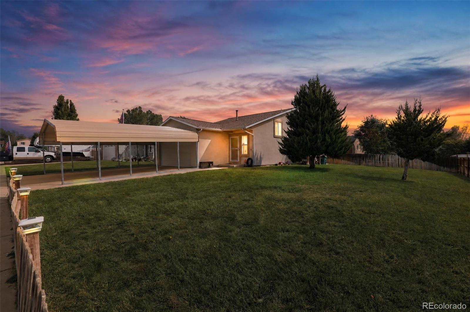 4565 Howland Street — photo