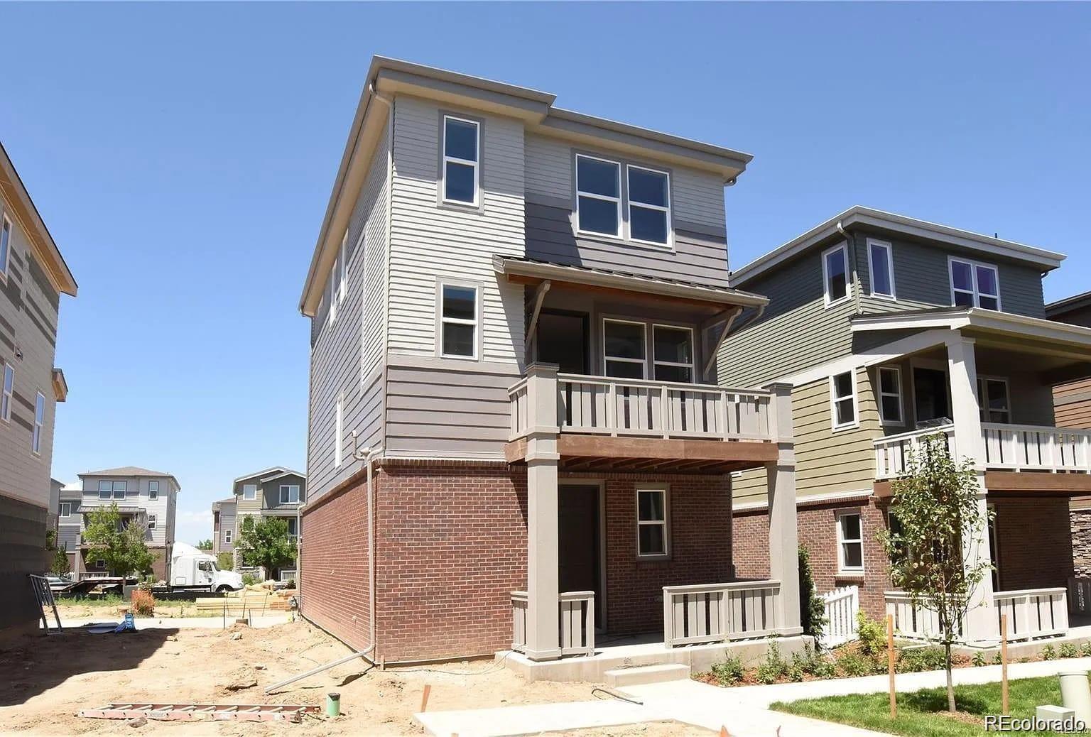 12887 E Wesley Place — photo