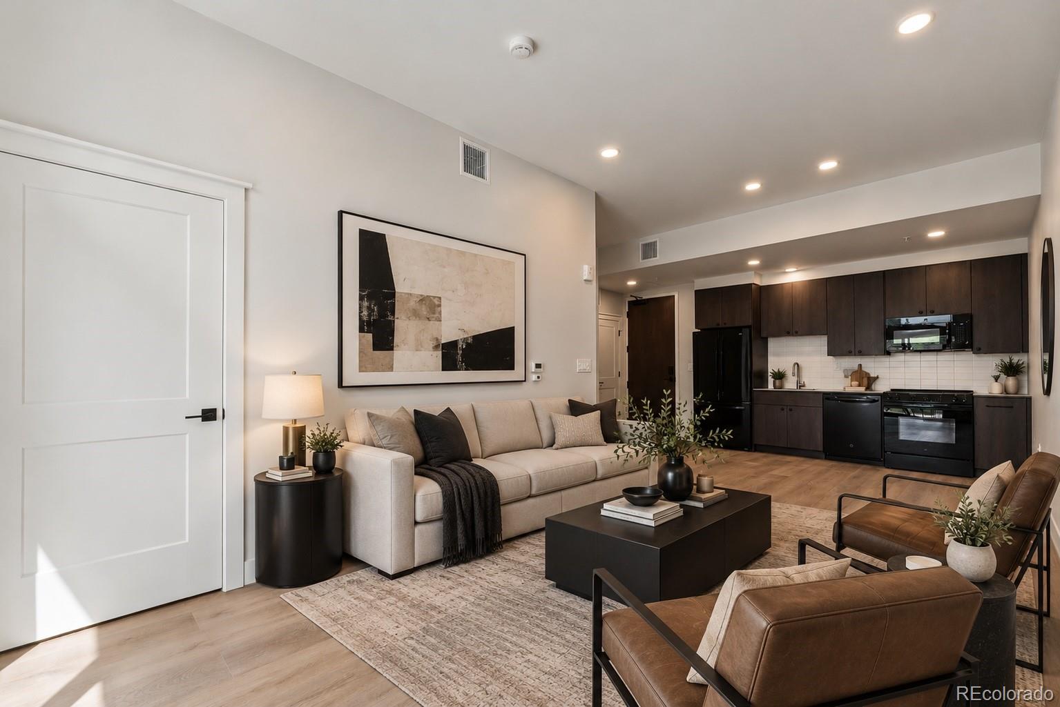 1643 Boulder Street Unit 204 — photo