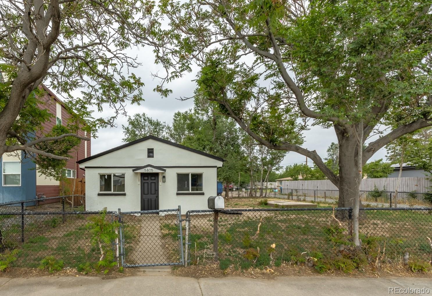 5805 Poplar Street — photo