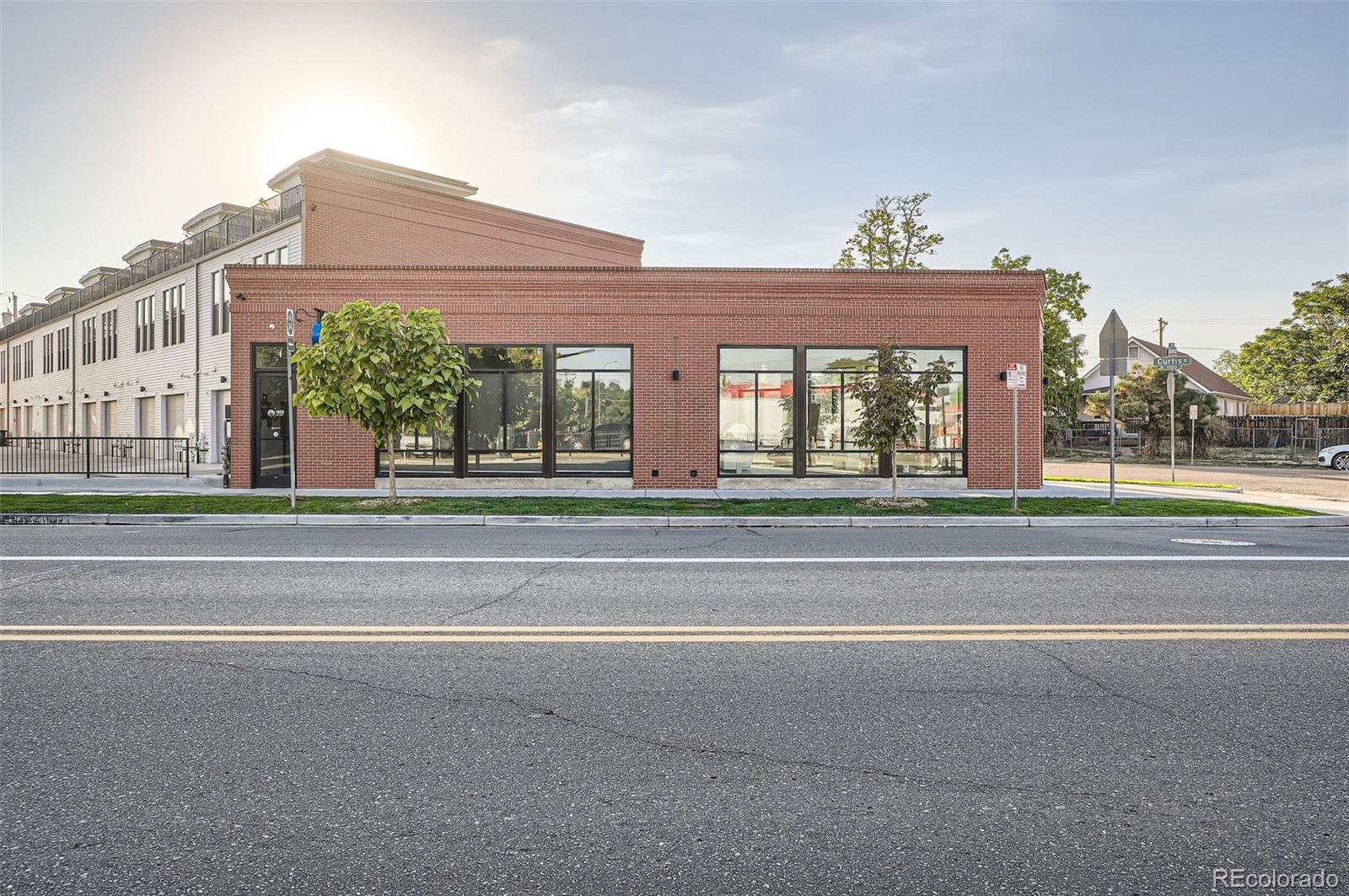 3335 N Downing Street — photo