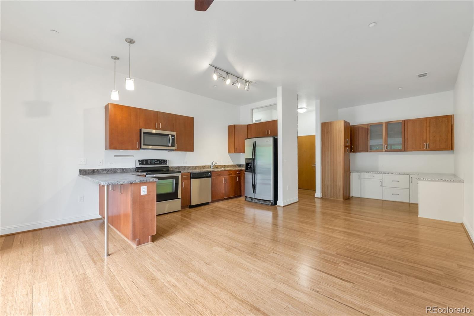 5401 S Park Terrace Avenue 208B — photo