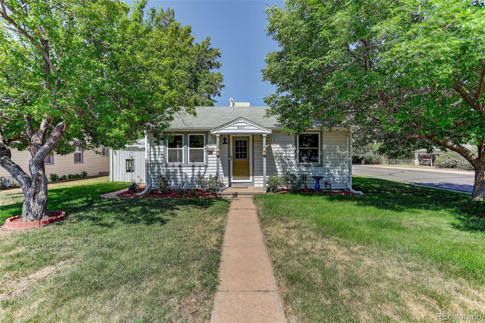 901 S Locust Street — photo