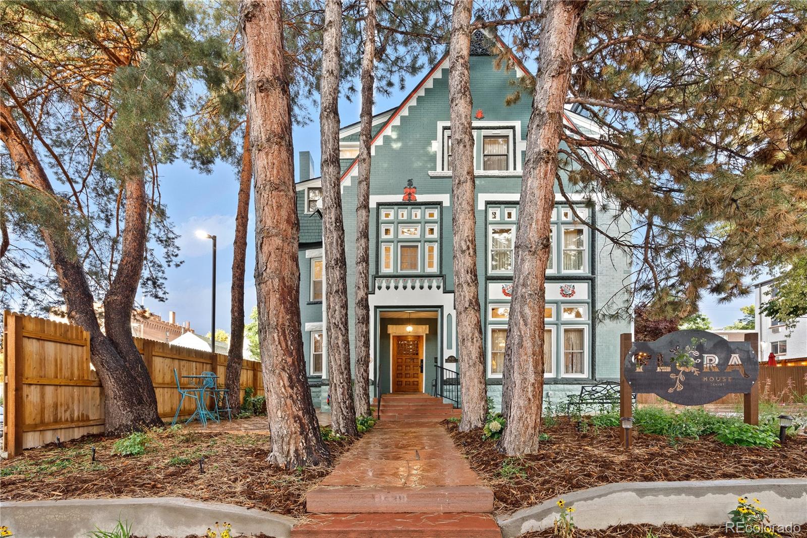 1430 Race Street — photo