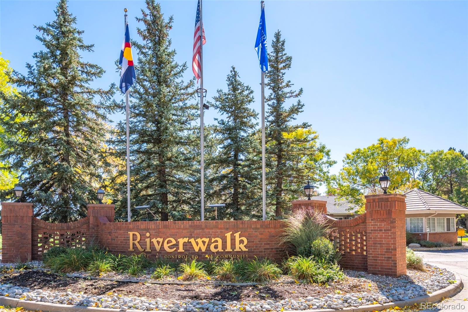 2895 W Riverwalk Circle Unit 109 — photo