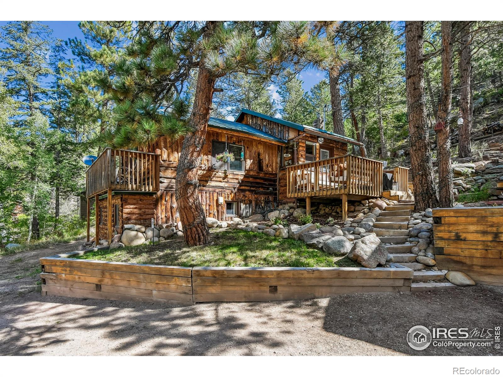 541 Riverside Drive, Lyons, CO 80540