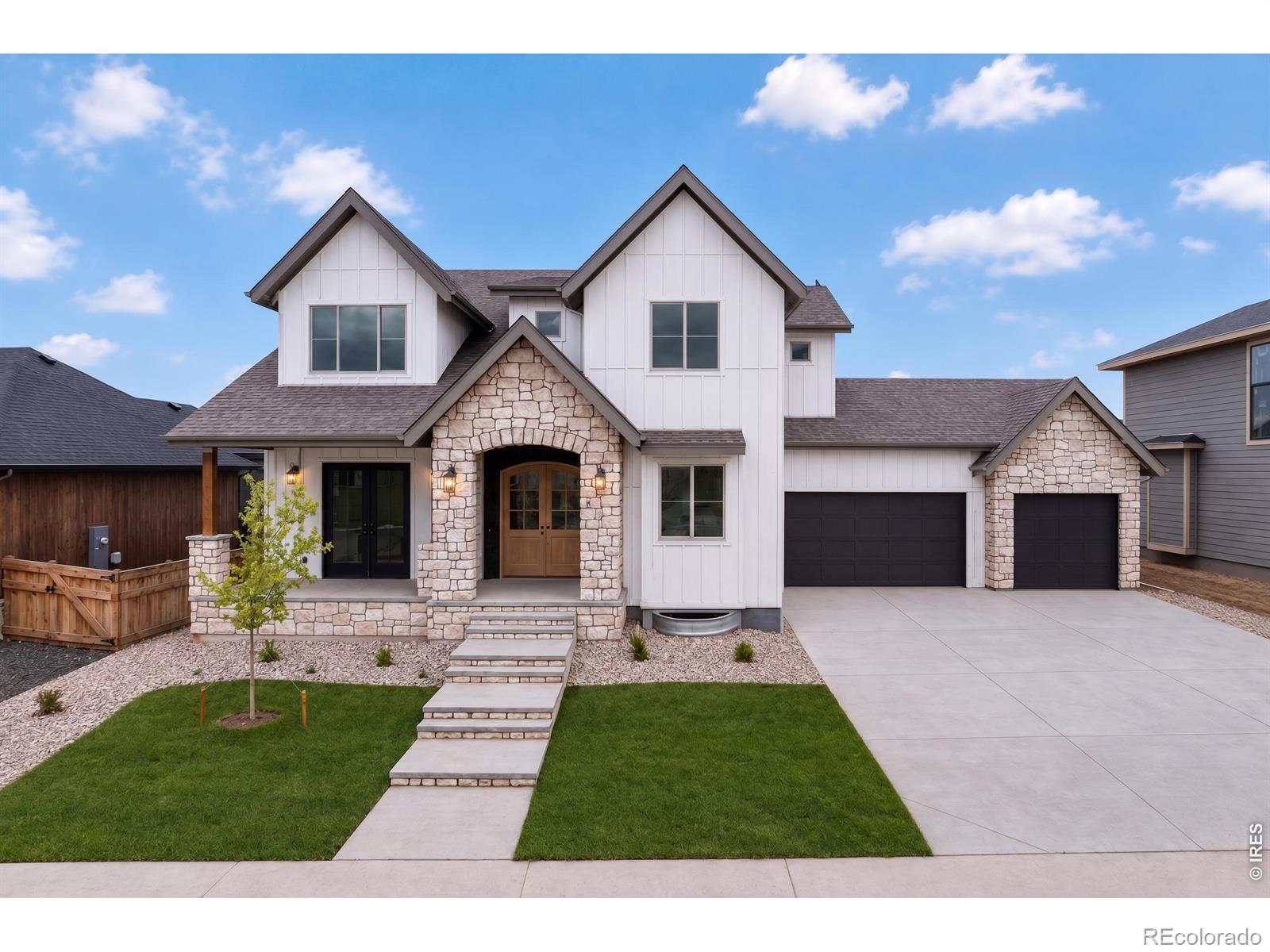 832 Clydesdale Drive — photo