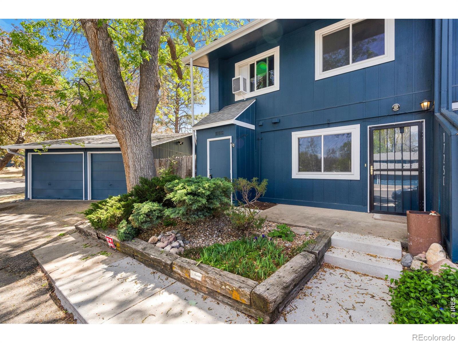 1725 Springmeadows Court C — photo